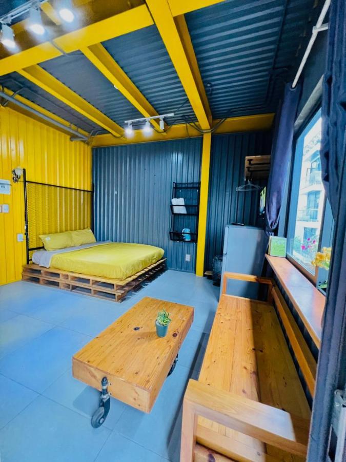 Container 3*
