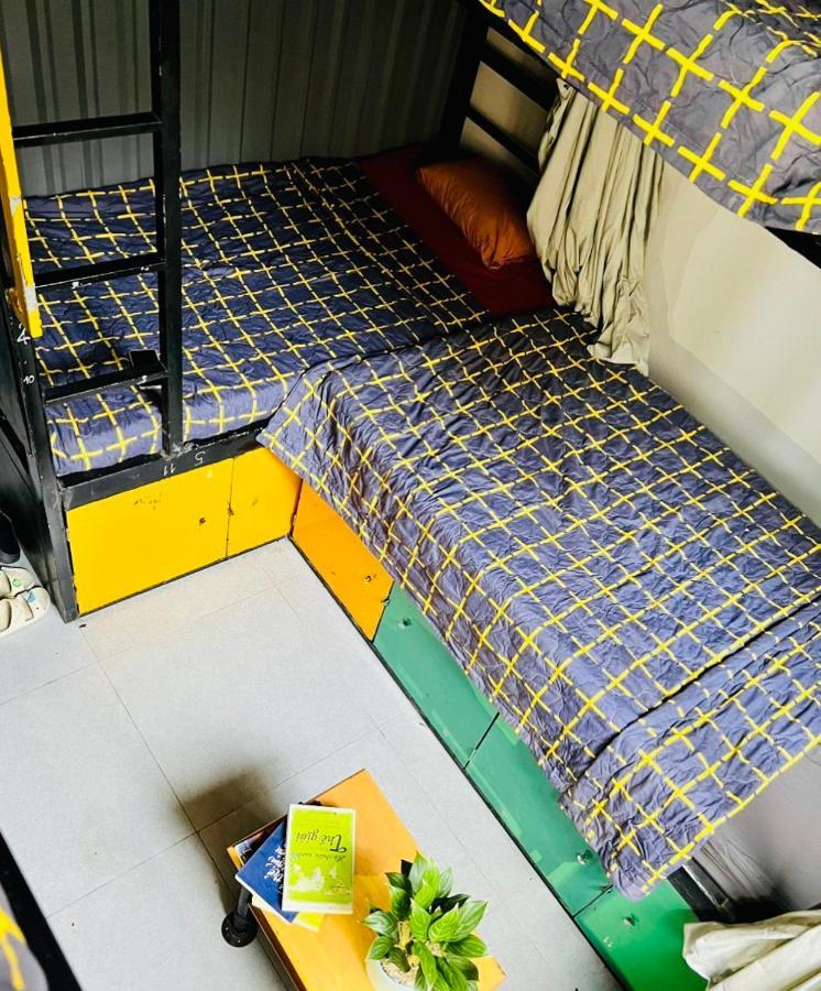 Container 3*