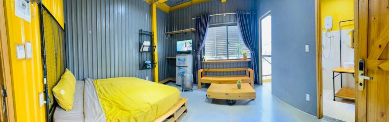Hotel Container